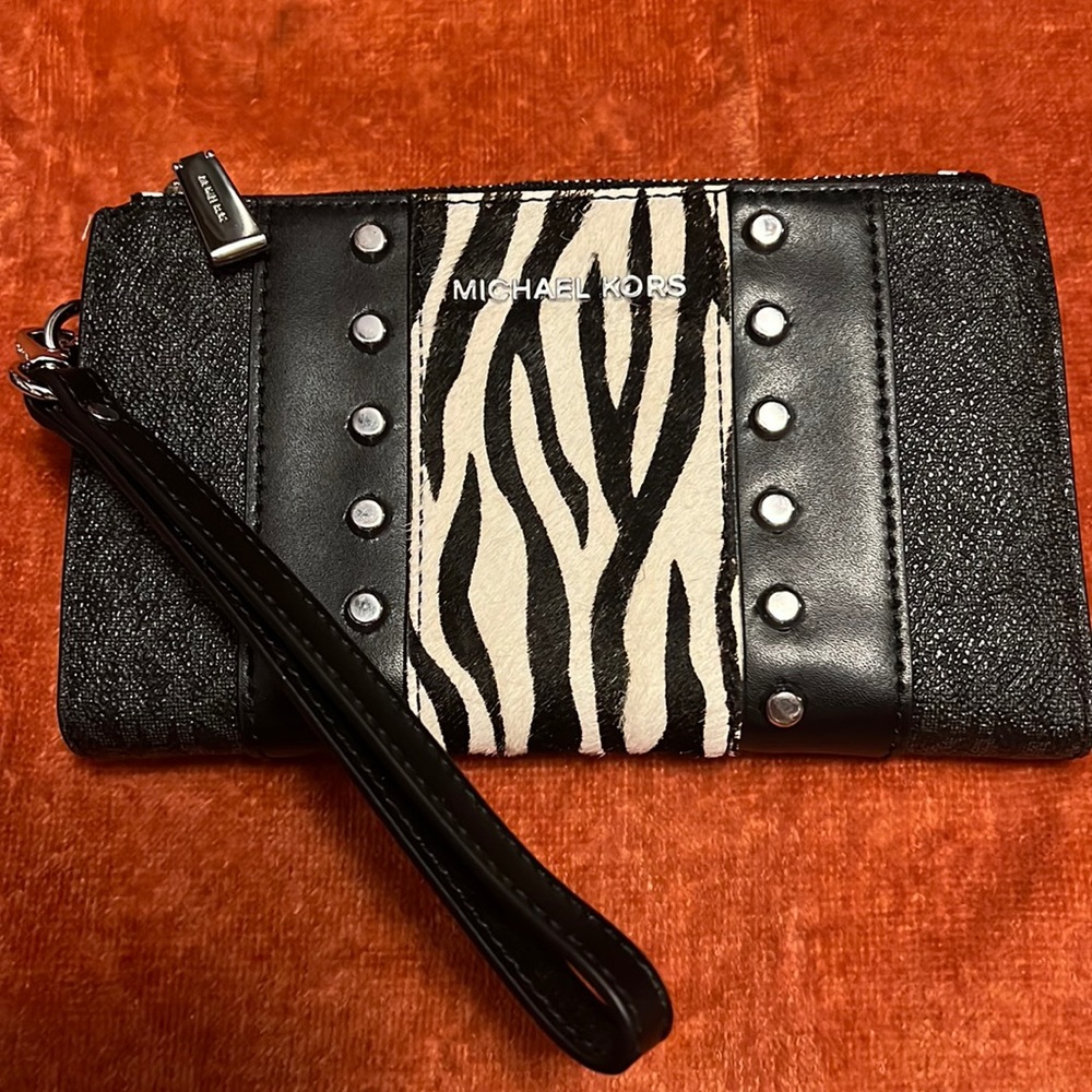 Michael Kors Signature Calf Hair Double Zip Wristlet in Black